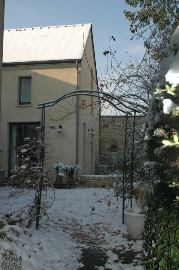 Le Petit Valhalla Bayeux Exterior foto